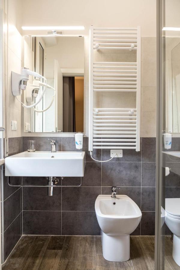Hotel Terme Di Frasassi Дженга Екстериор снимка