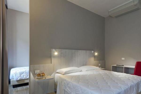 Hotel Terme Di Frasassi Дженга Екстериор снимка
