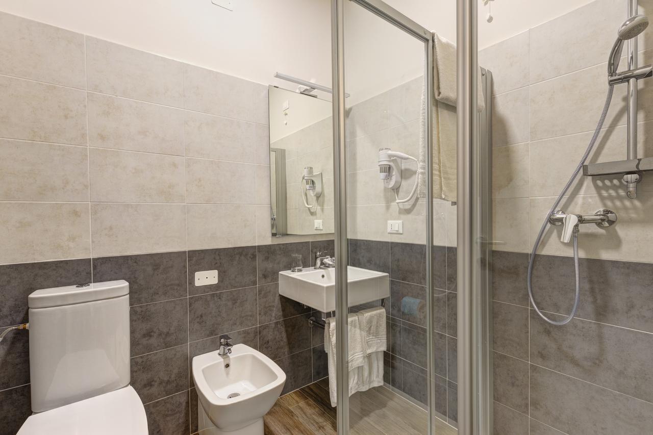 Hotel Terme Di Frasassi Дженга Екстериор снимка